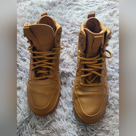 Men's Nike Court Borough MID Winter Wheat size 10 1/2 - Picture 3 of 4